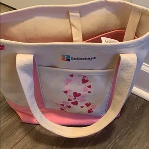 I am selling a pretty purse.